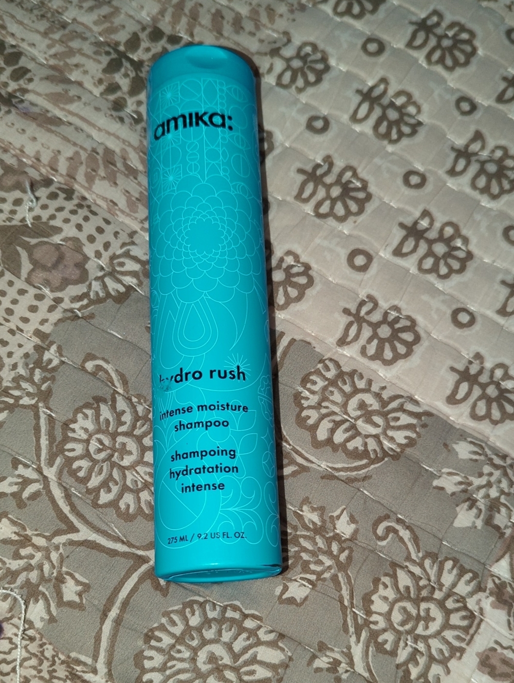 amika hydrorush Intense Moisture Shampoo - Bright Teal Bottle